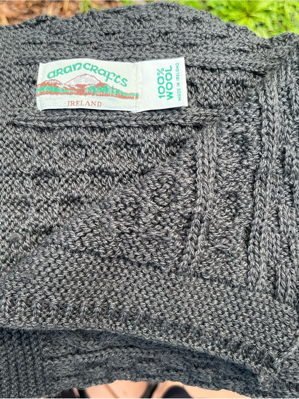Aran Crafts 💯 Merino Wool Charcoal Gray Scarf - Ireland